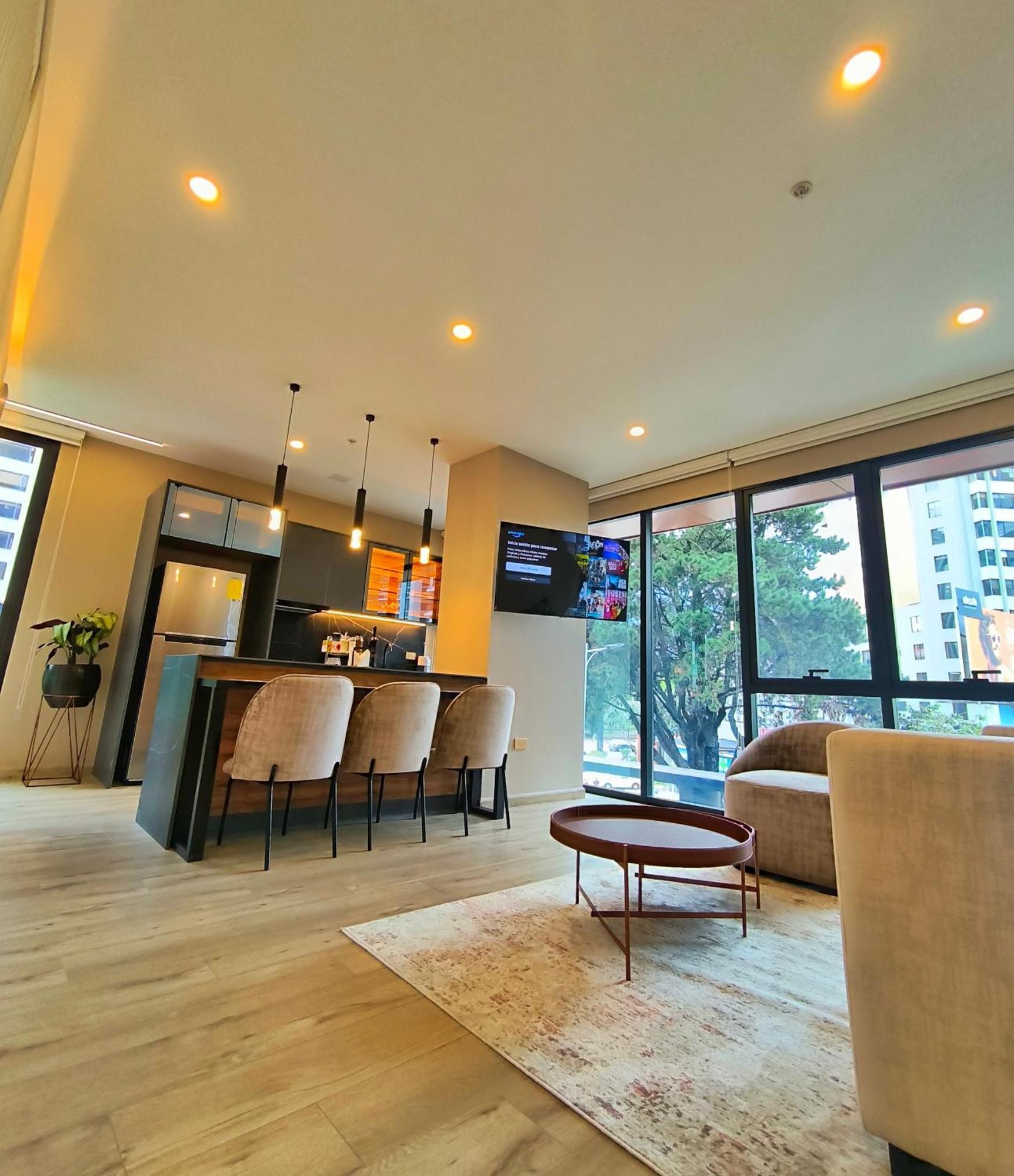 Republica Del Salvador Coliving Ecuador Xoe Apartment Quito Exterior photo